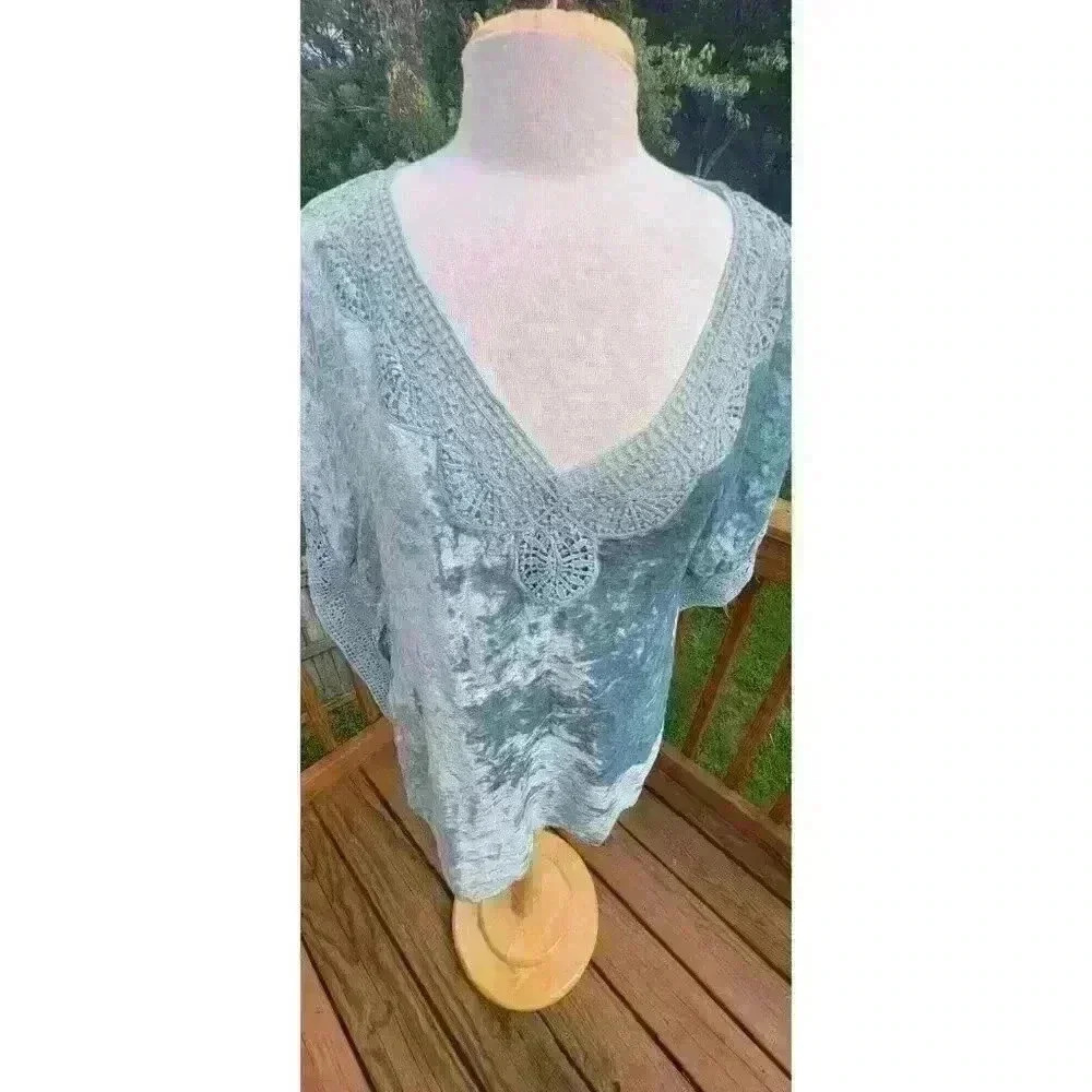 Soft Surroundings Iris Tunic Poncho Top XS Lace VNeck Boxy Velvet Batwing Boho - Picture 3 of 14